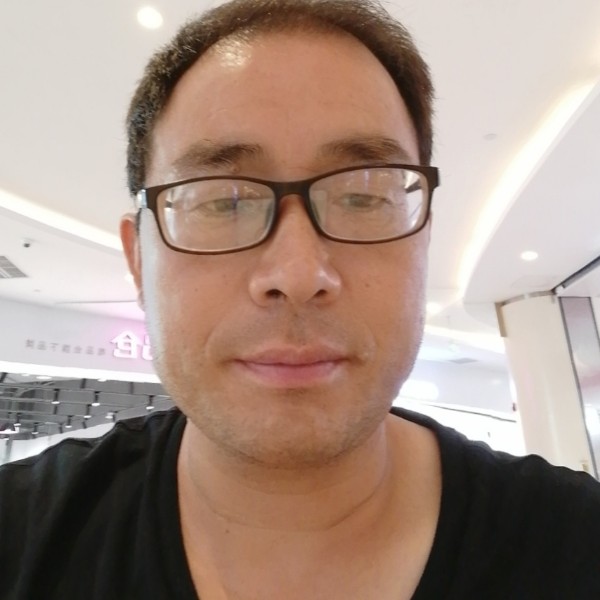 凉城方冷静的照片