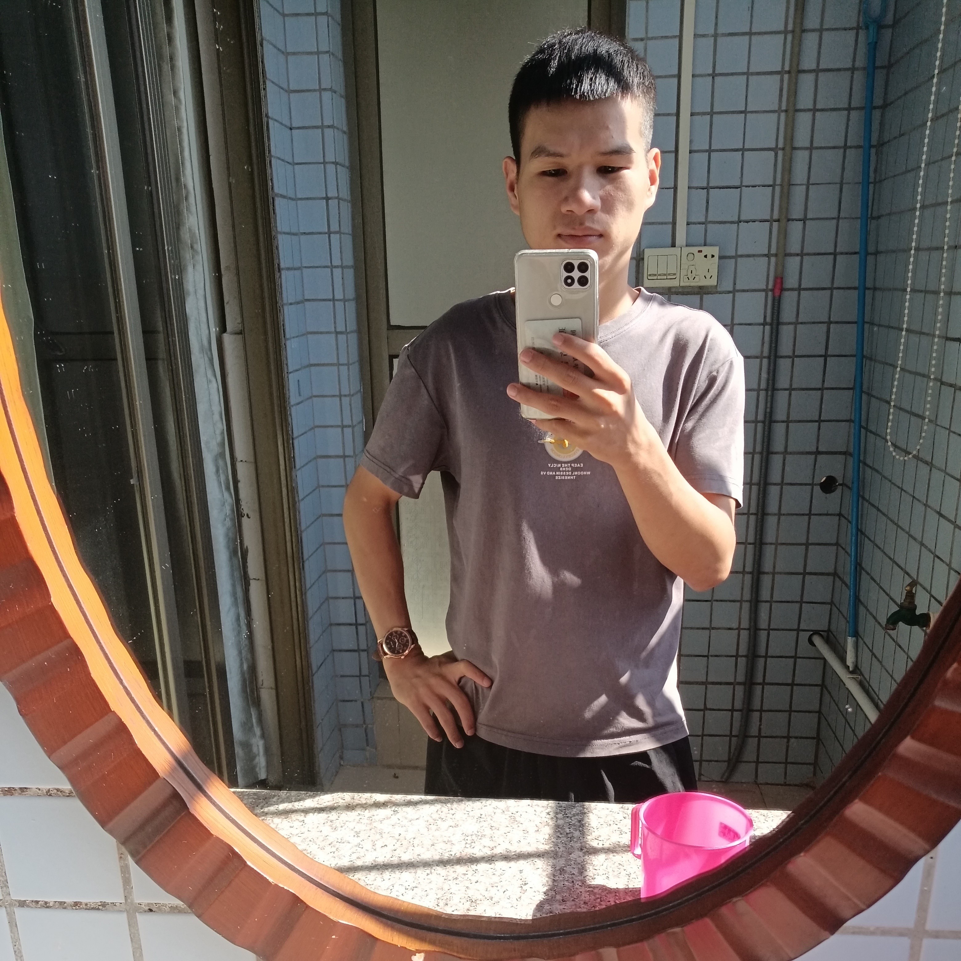 犀来而不得的照片
