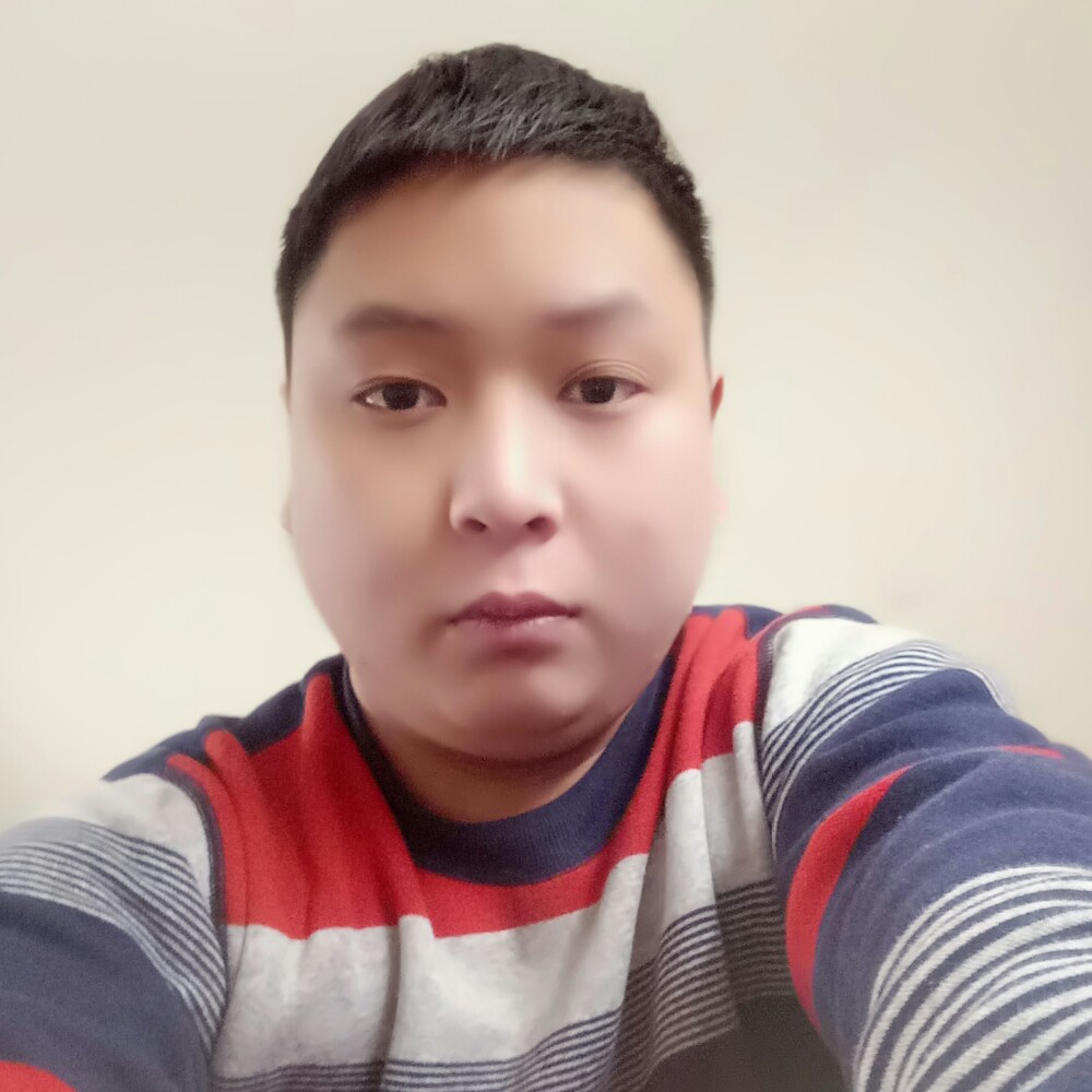 回首笑点低的照片