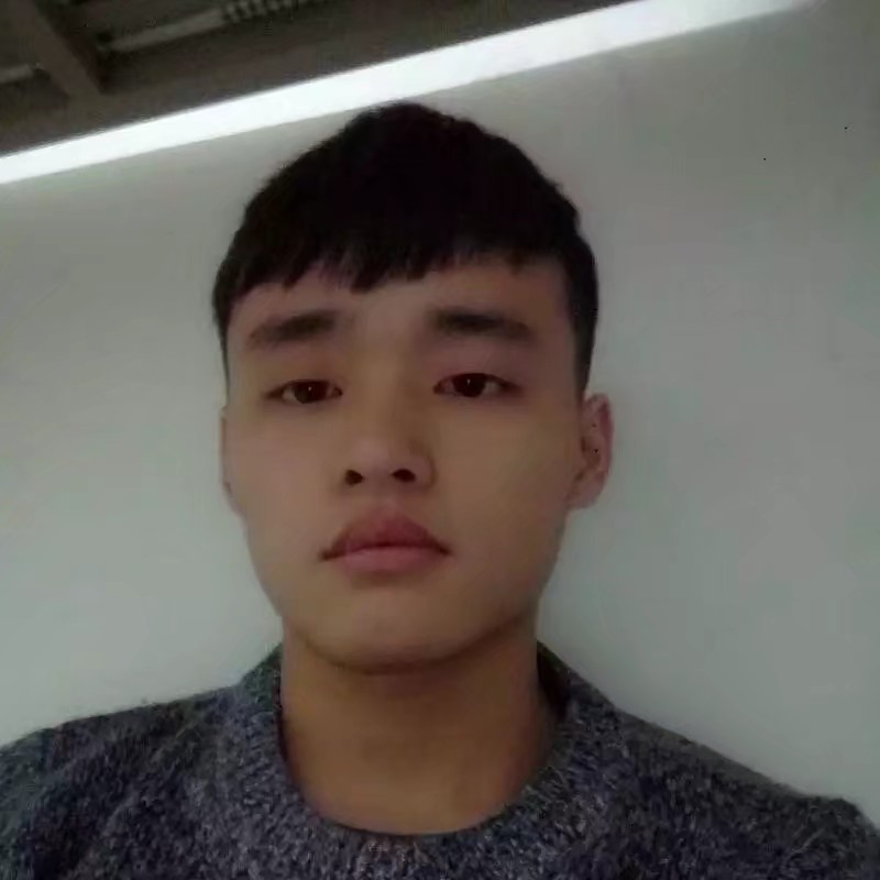 帆布鞋回眸落寞。的照片