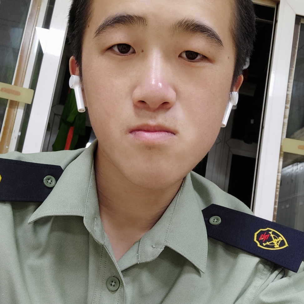 一个小淘气的照片