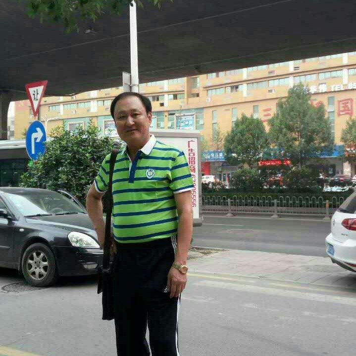 大方方发带的照片