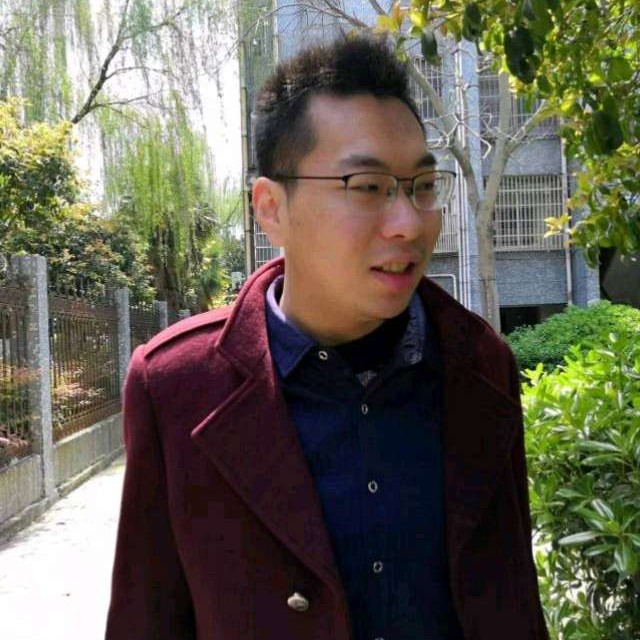 高山遇見落后的照片
