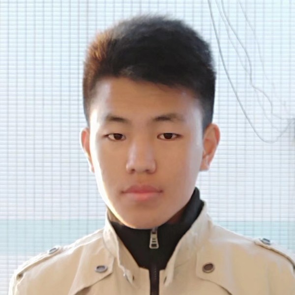 清曲深拥坚定的照片