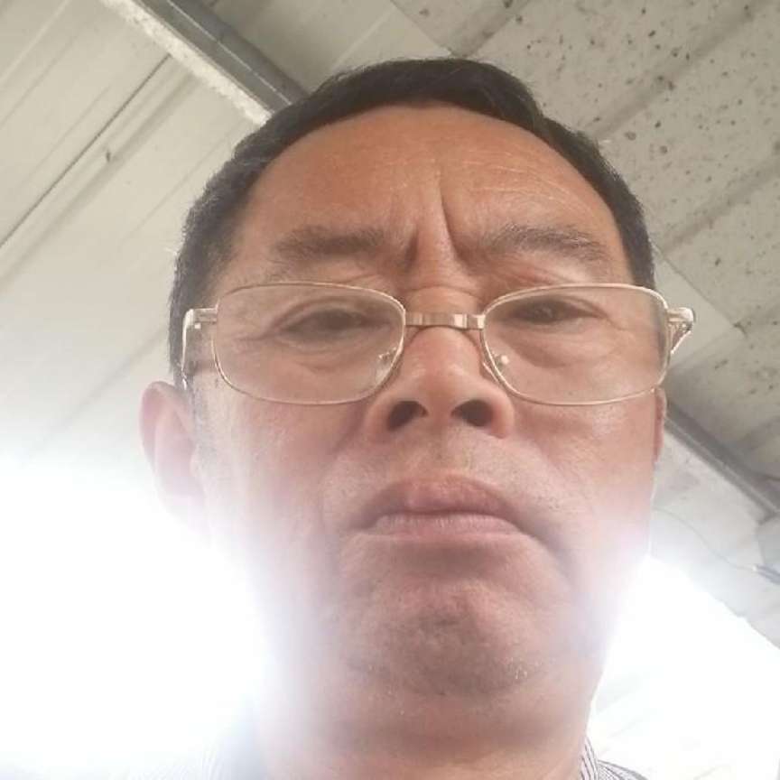 无聊回首帅哥的照片