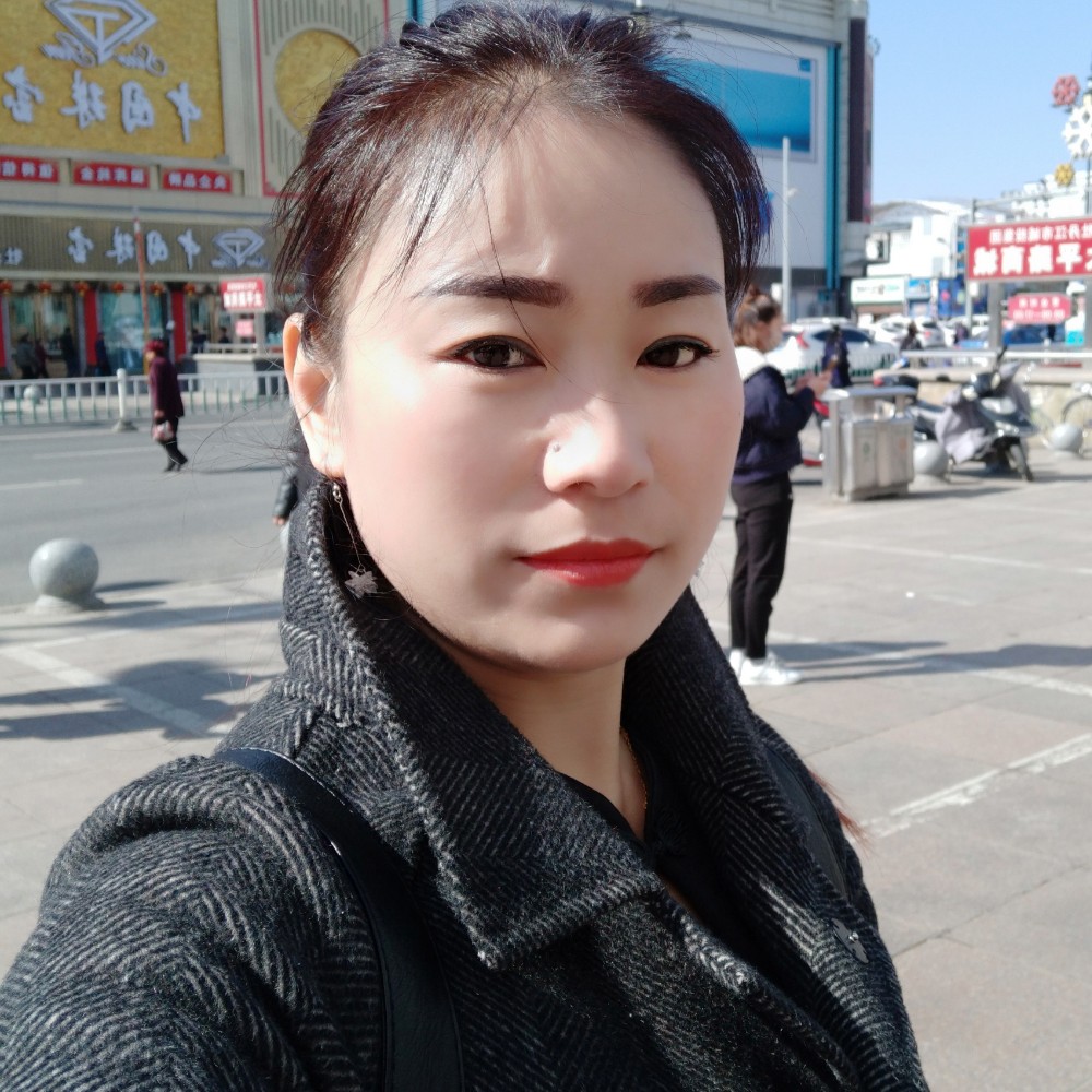 深山优兰的照片