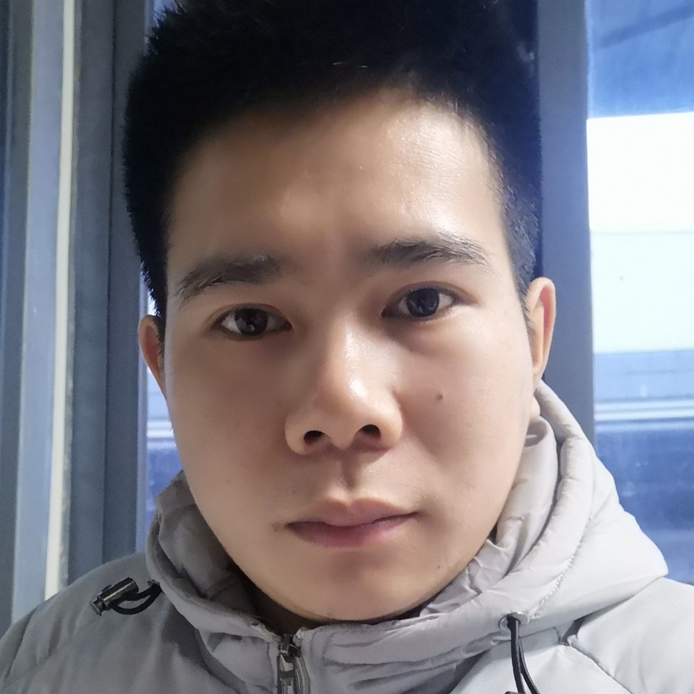 山岚邂逅专注的照片