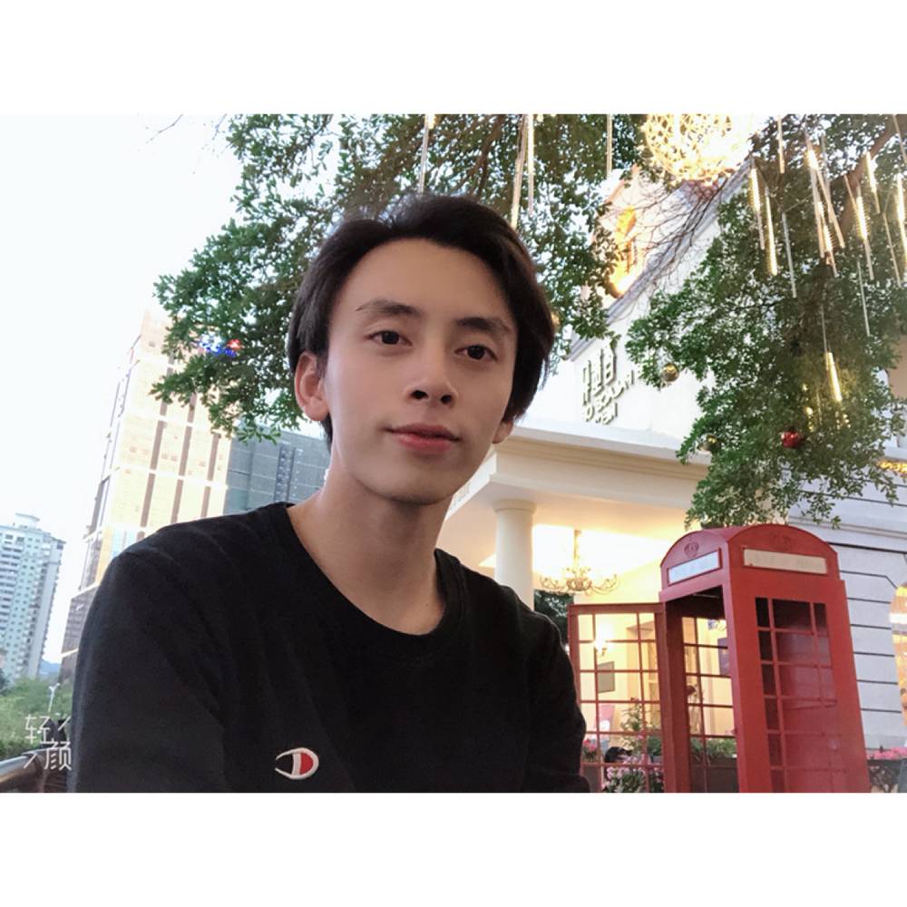 红绿灯的黄的照片