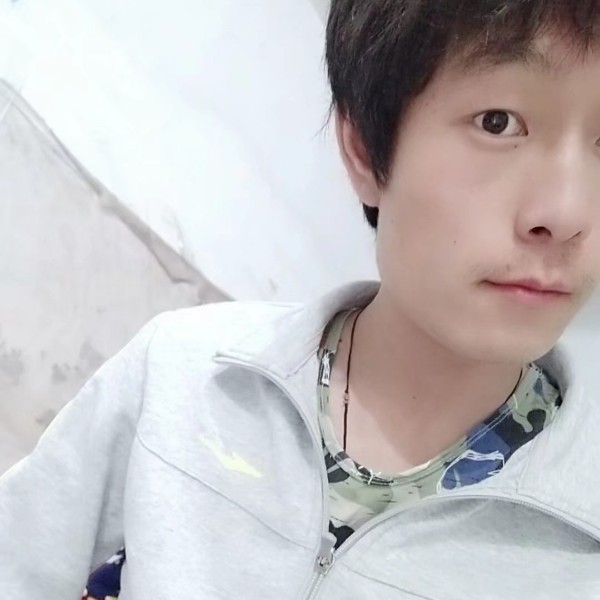 。陈陳陈的照片