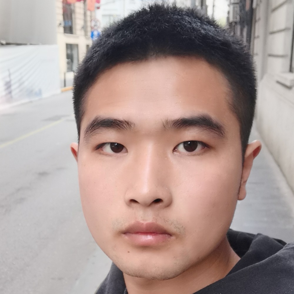 电源蹙眉留胡子的照片