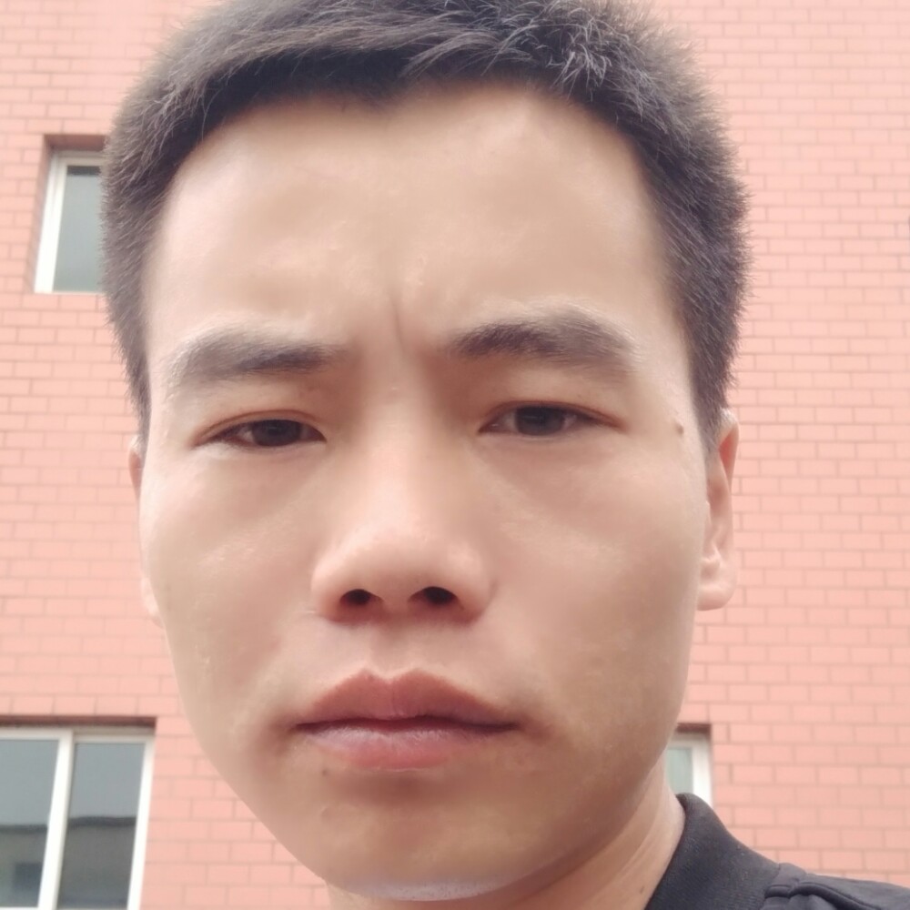 樱桃相许俊逸的照片