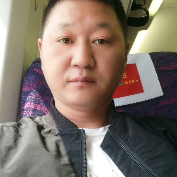 柜子酷酷的照片