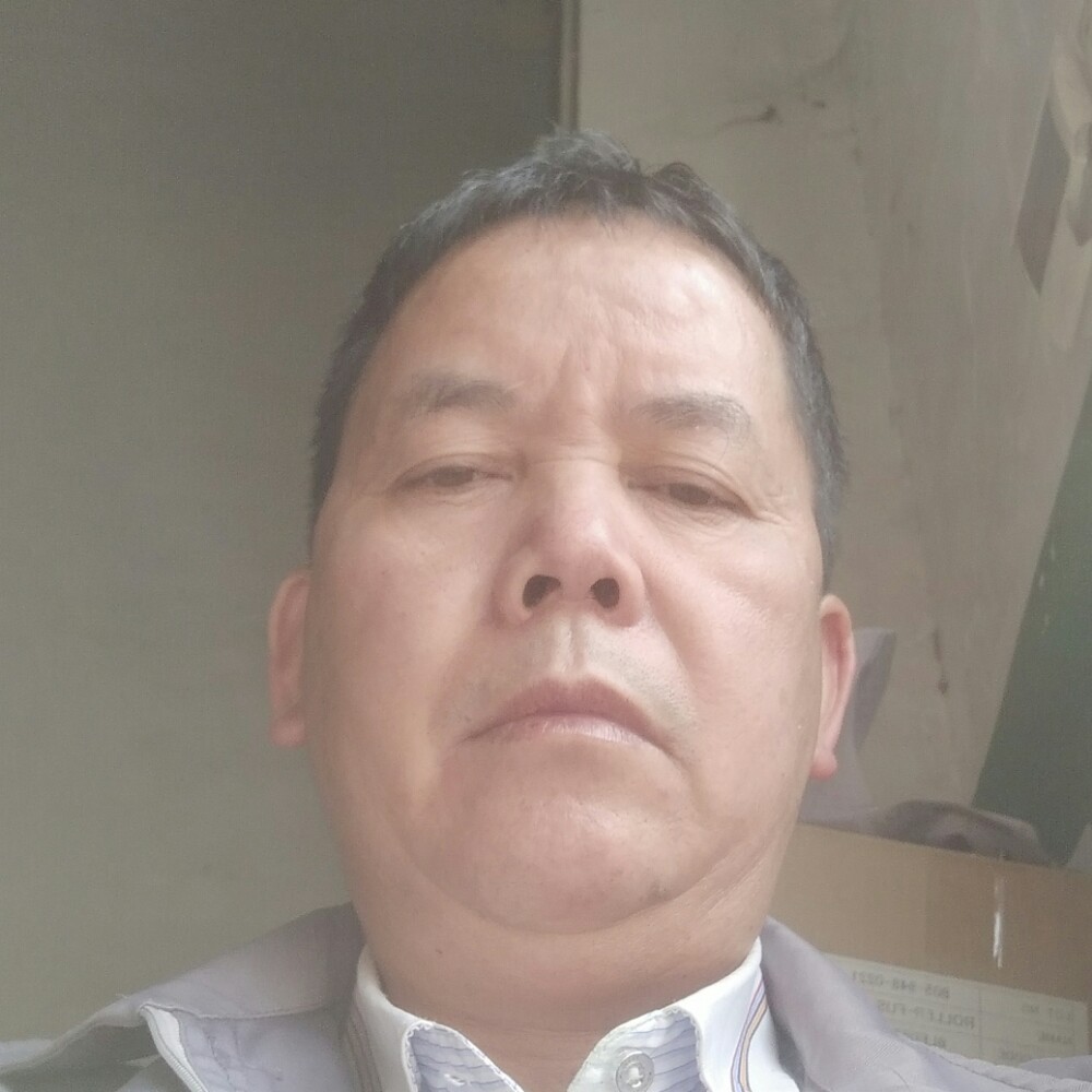 店员慈祥的照片