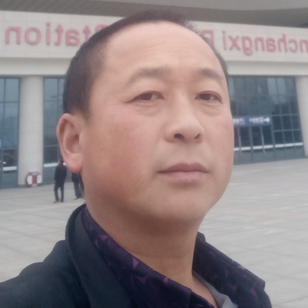温柔中幸福的照片