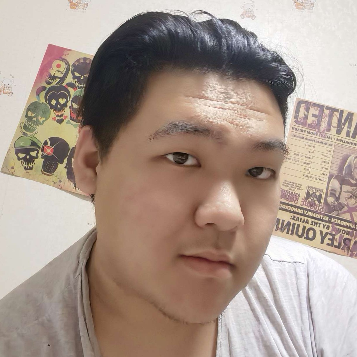 风萧回眸小巧的照片