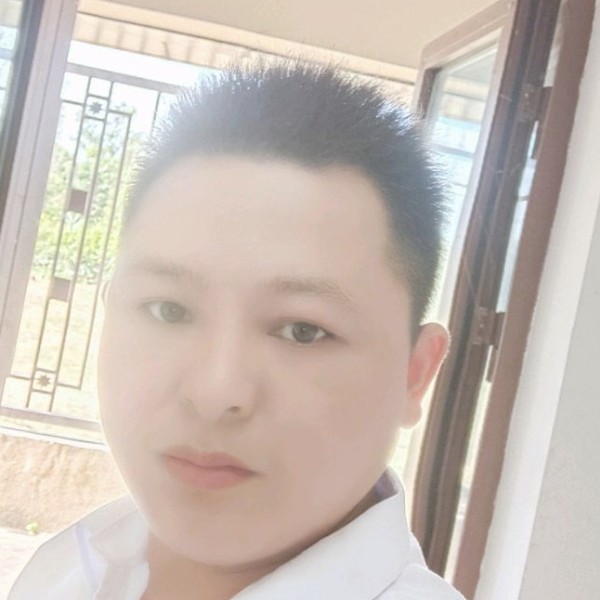 风萧請儒雅的照片
