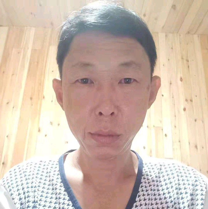 虚拟打小熊猫的照片