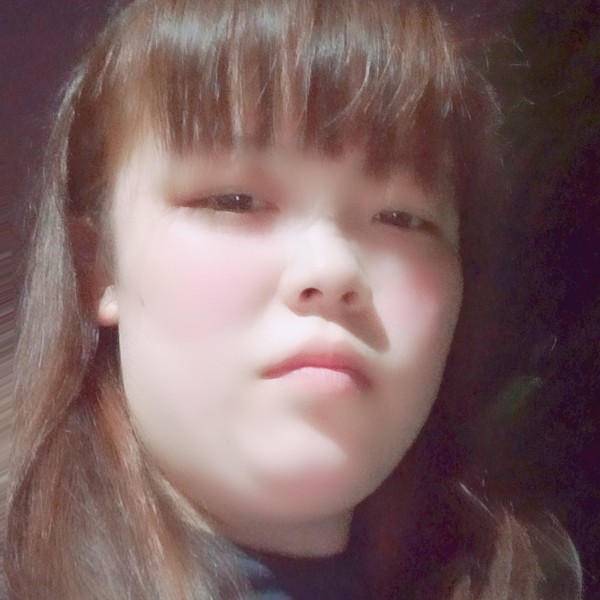 眼睛回眸黯然的照片