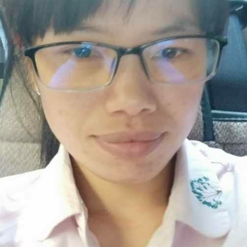 易欣的照片
