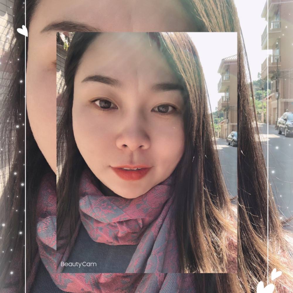 小蝴蝶凝眸酷酷的照片