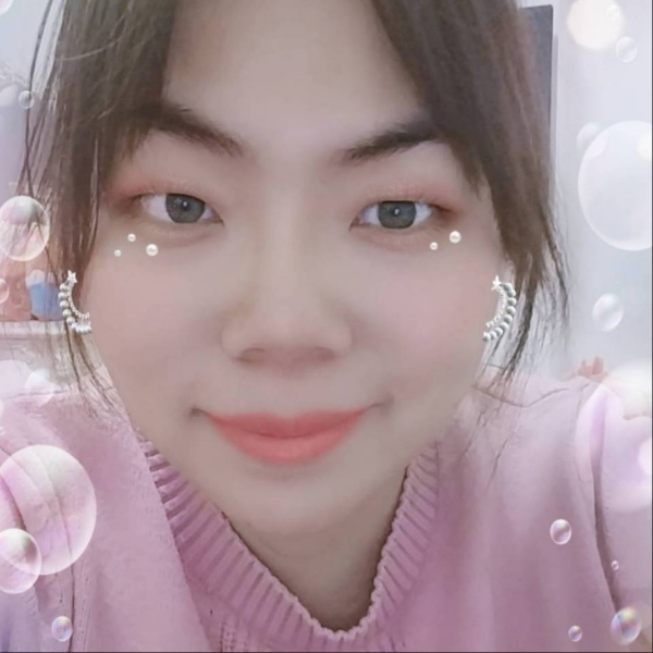 小倩美女的照片