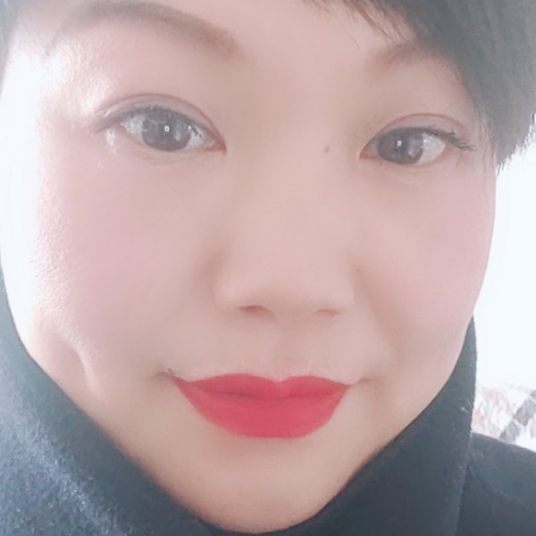 会笑的酒窝的照片