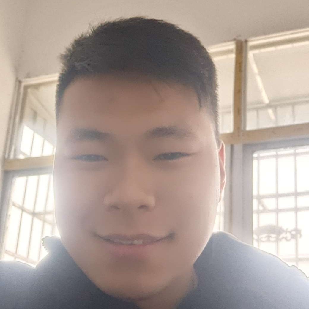 合适回首朋友的照片