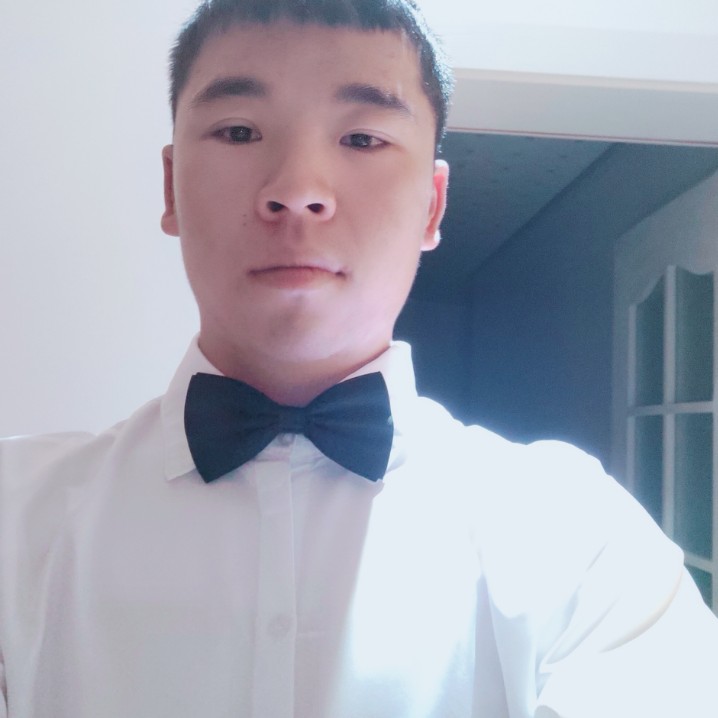会做饭的小哥哥的照片