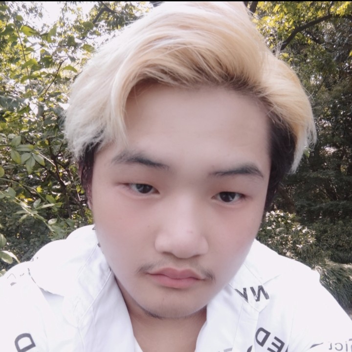 哭泣蹁跹半夏的照片