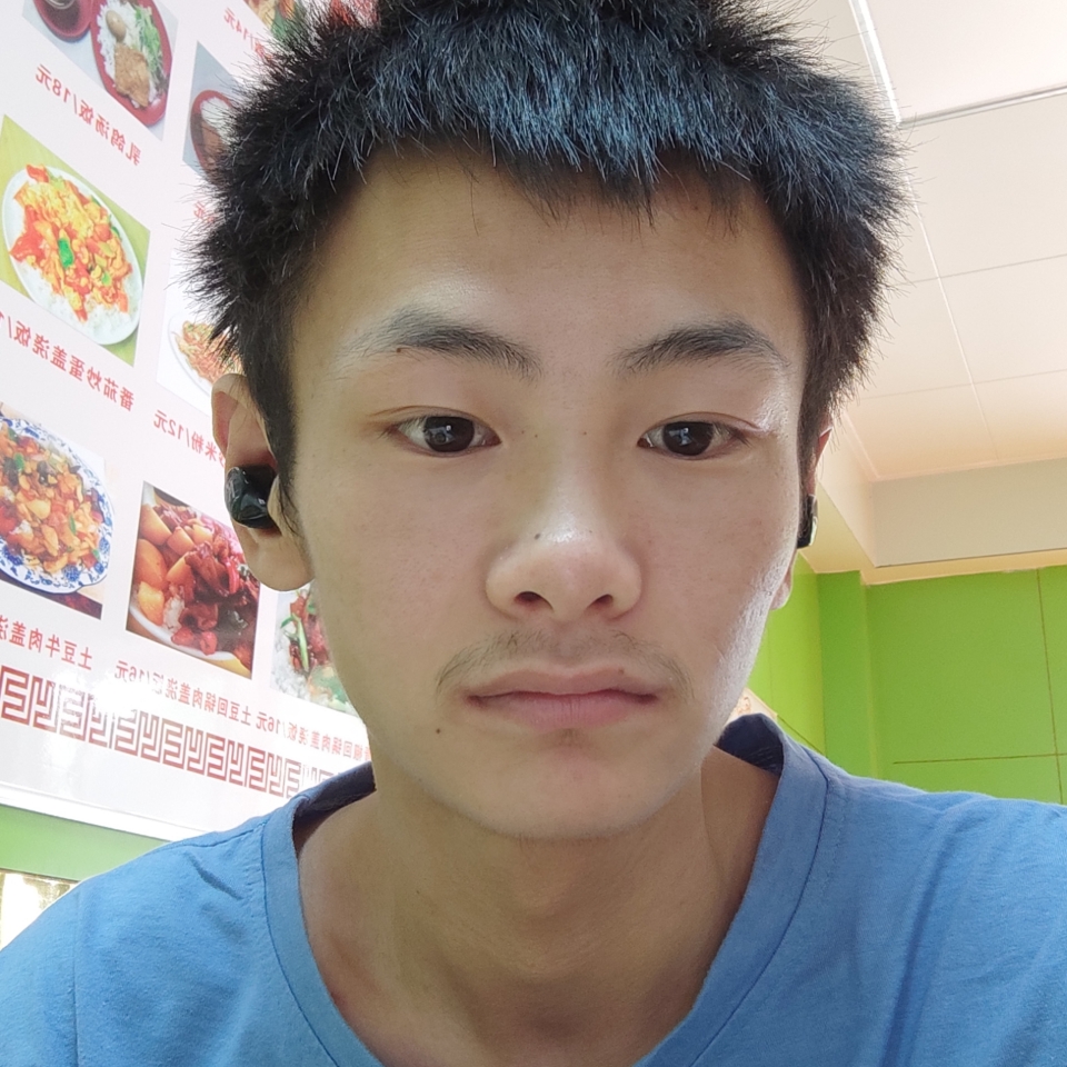 嗯哼哼。。的照片