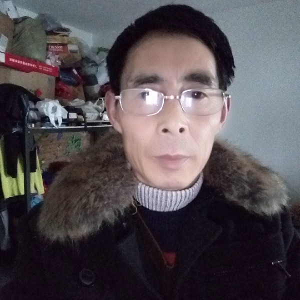 秀丽蝶舞的照片