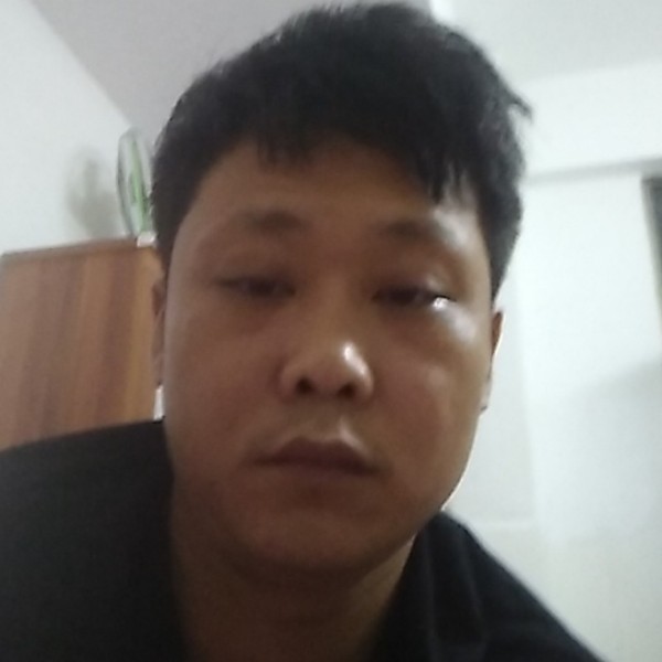 绝影浅吻欣慰的照片