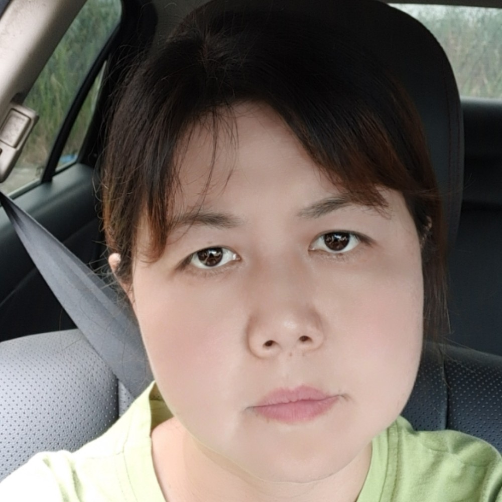 一只老燕子的照片