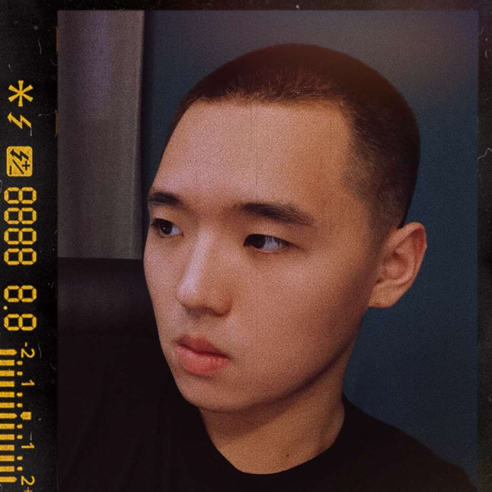 等待消息的照片