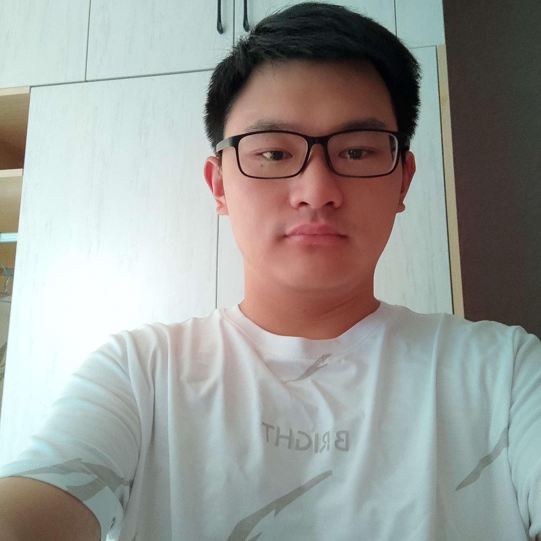 陌殇方风趣的照片