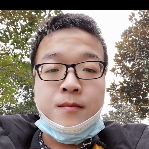 服饰背后的照片