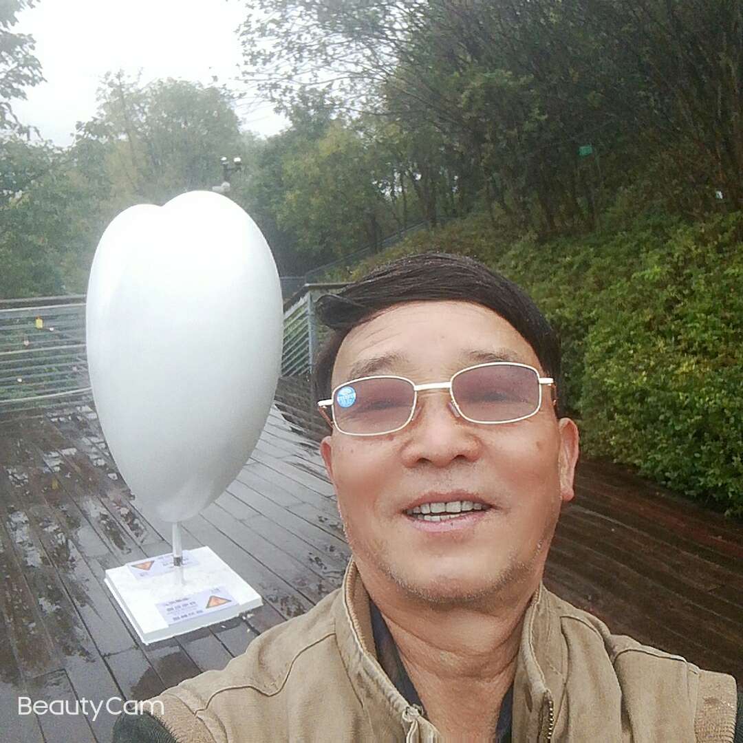 缥缈闻小白菜的照片