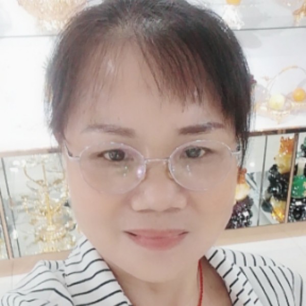 魔镜爱恋靓丽的照片