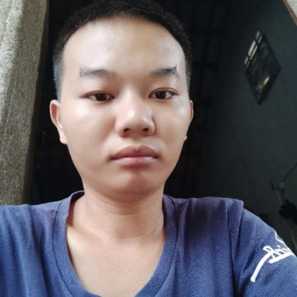 郑奕生的照片