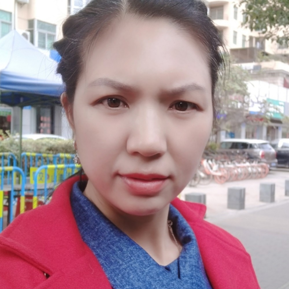 开放爱恋小刺猬的照片