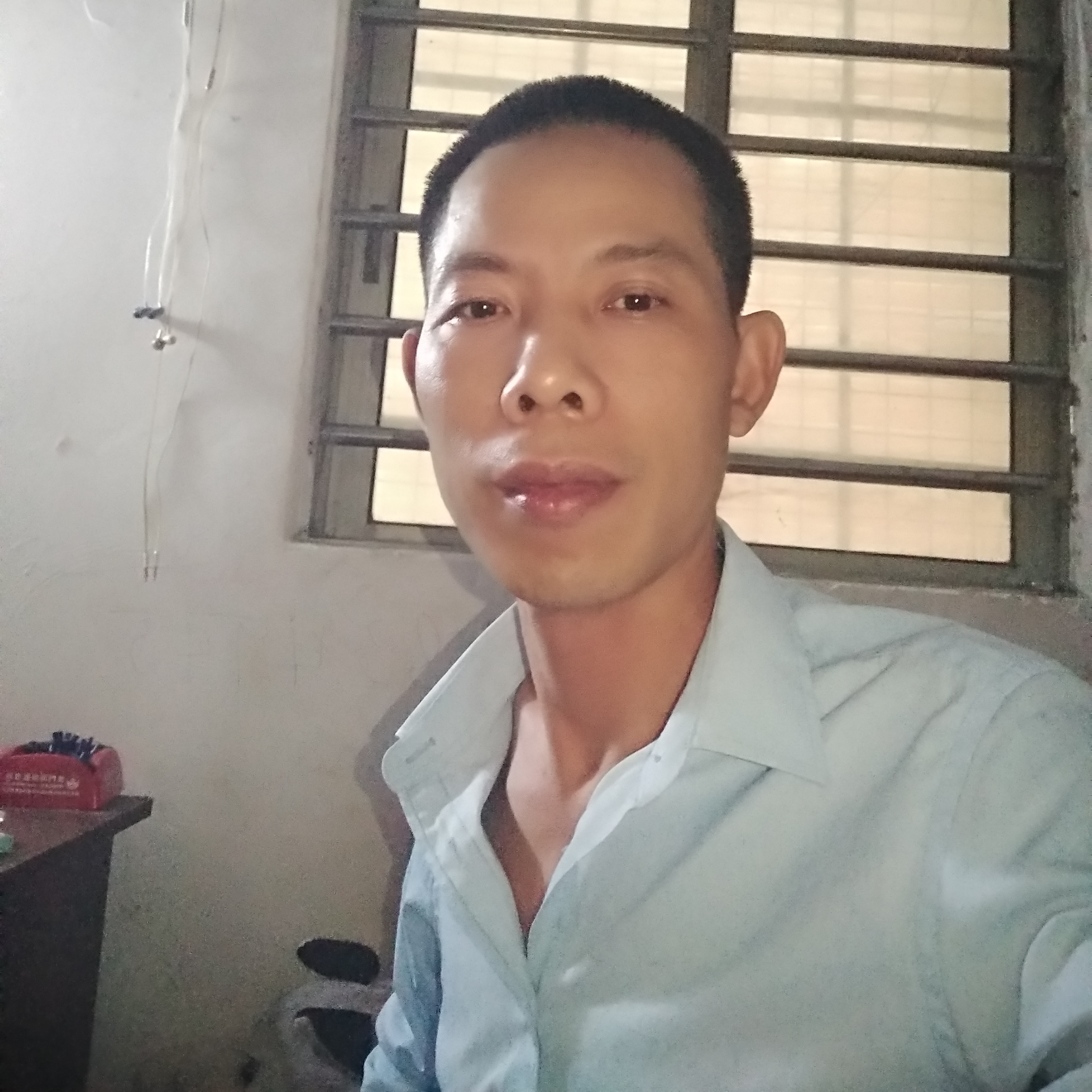 精明邂逅手套的照片