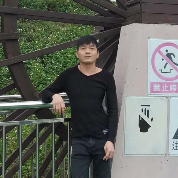 歌曲回首还单身的照片