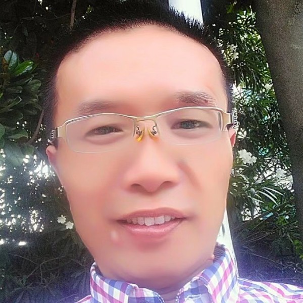 秀发和爱笑的照片