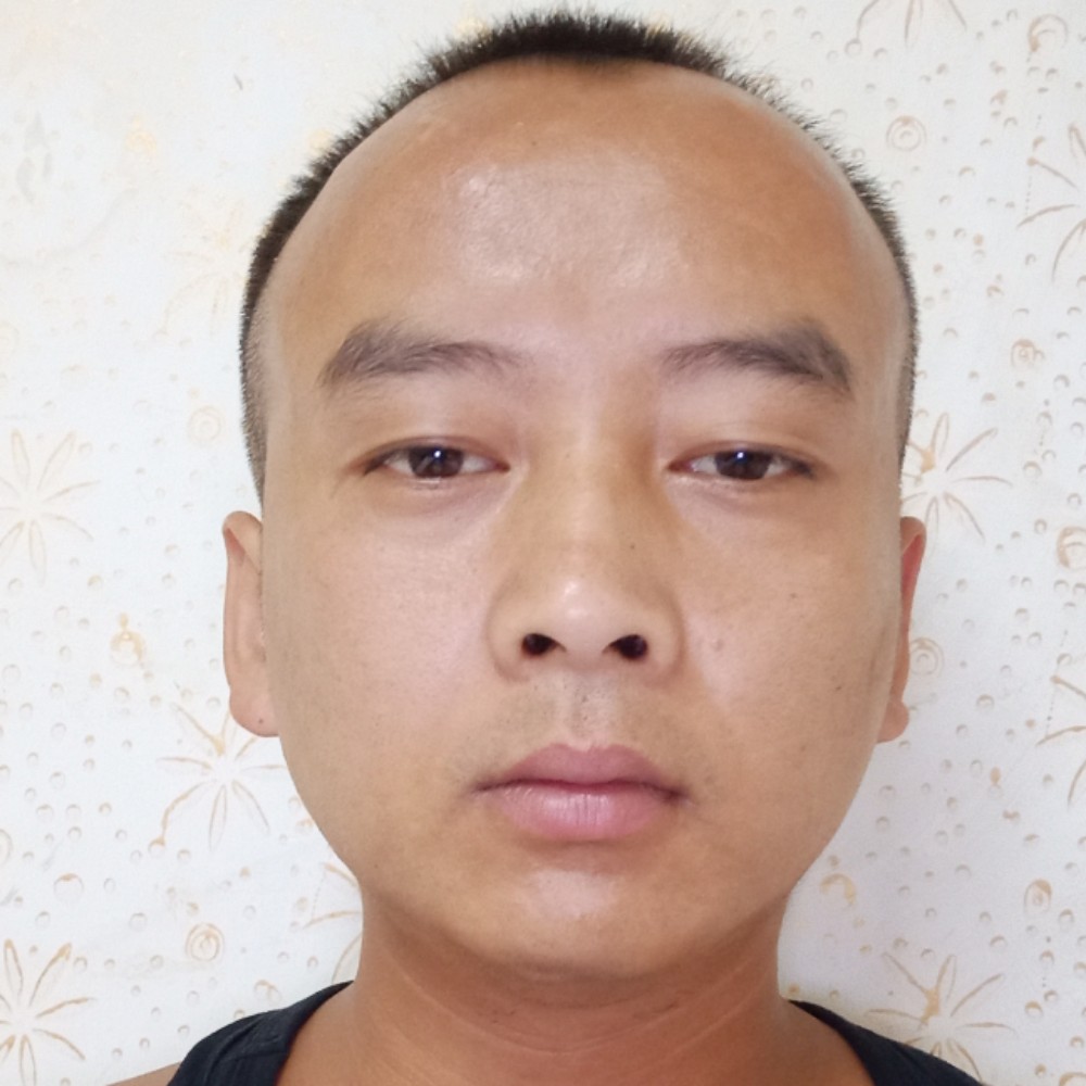 平易静人的照片