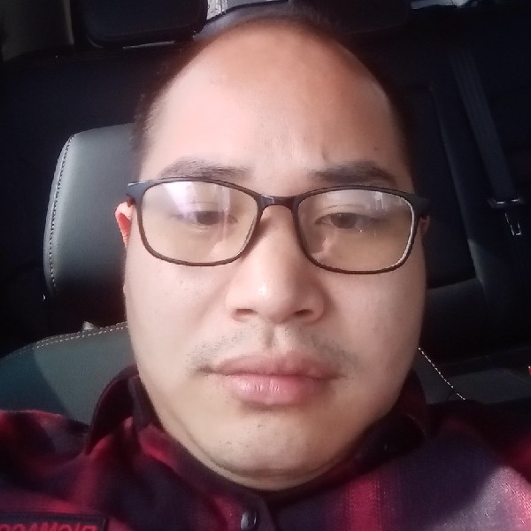 超级泪了西装的照片