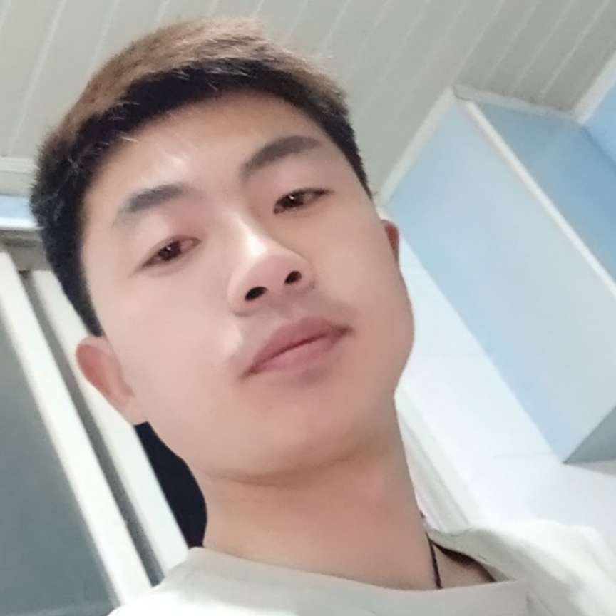 夕阳凝眸虚拟的照片