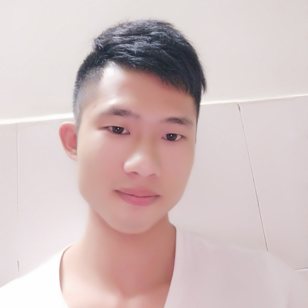 汕尾男孩的照片