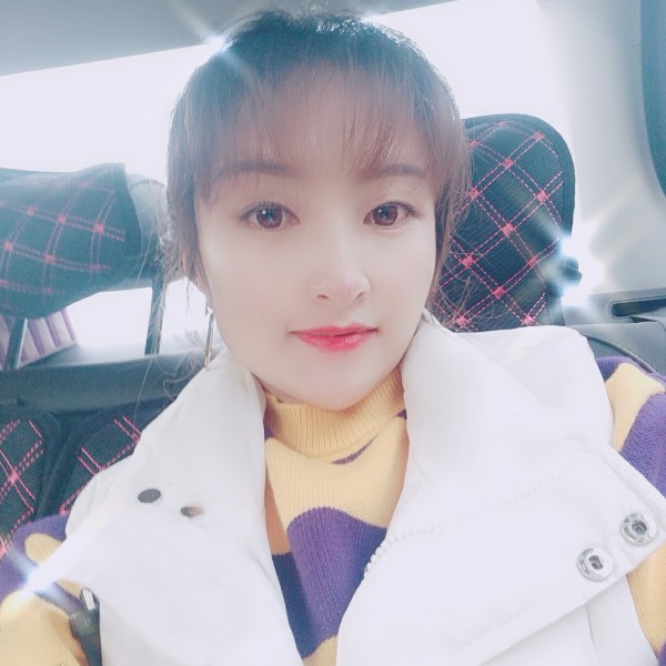 细腻美女的照片