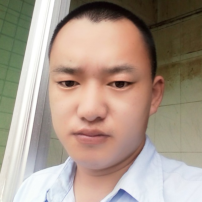 无聊等待平湖的照片