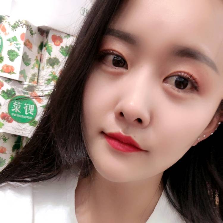 小妖精的照片